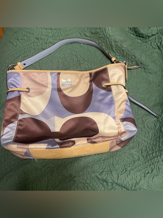 Coach Handbags - Coach Chelsea scarf print hobo bag